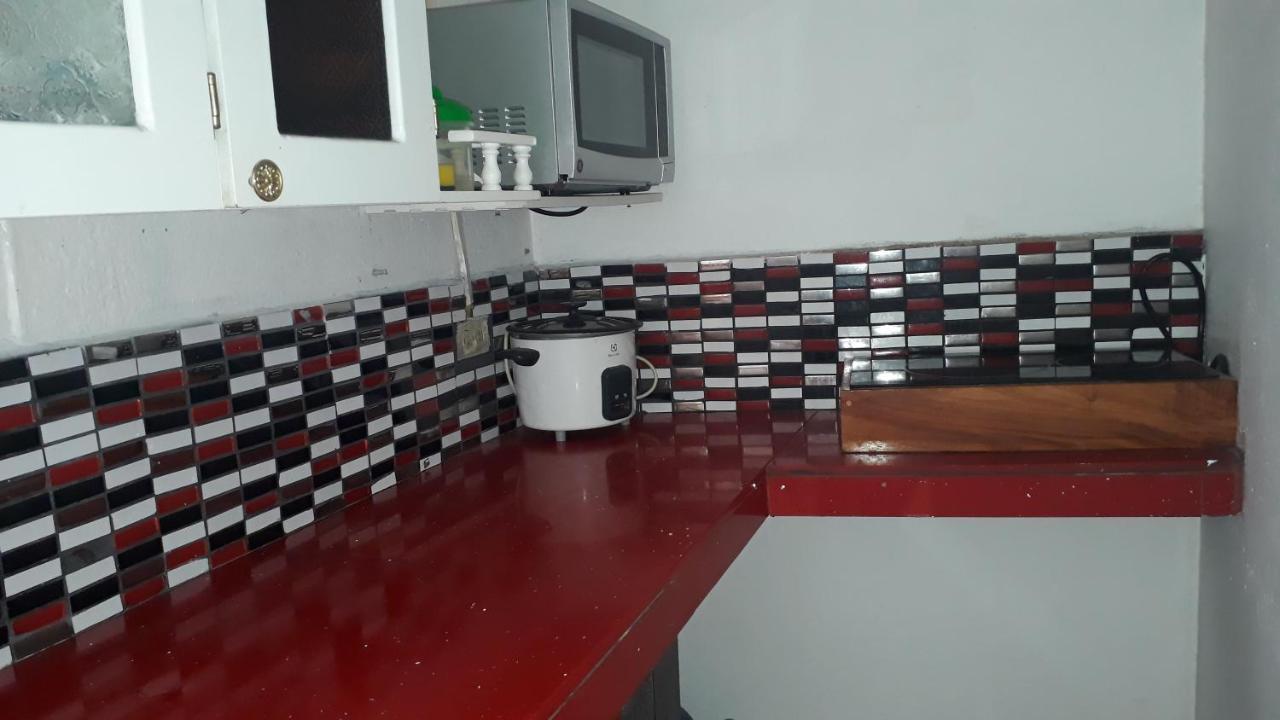 Hostal Marysol ปูแอร์โตอาโยรา ภายนอก รูปภาพ