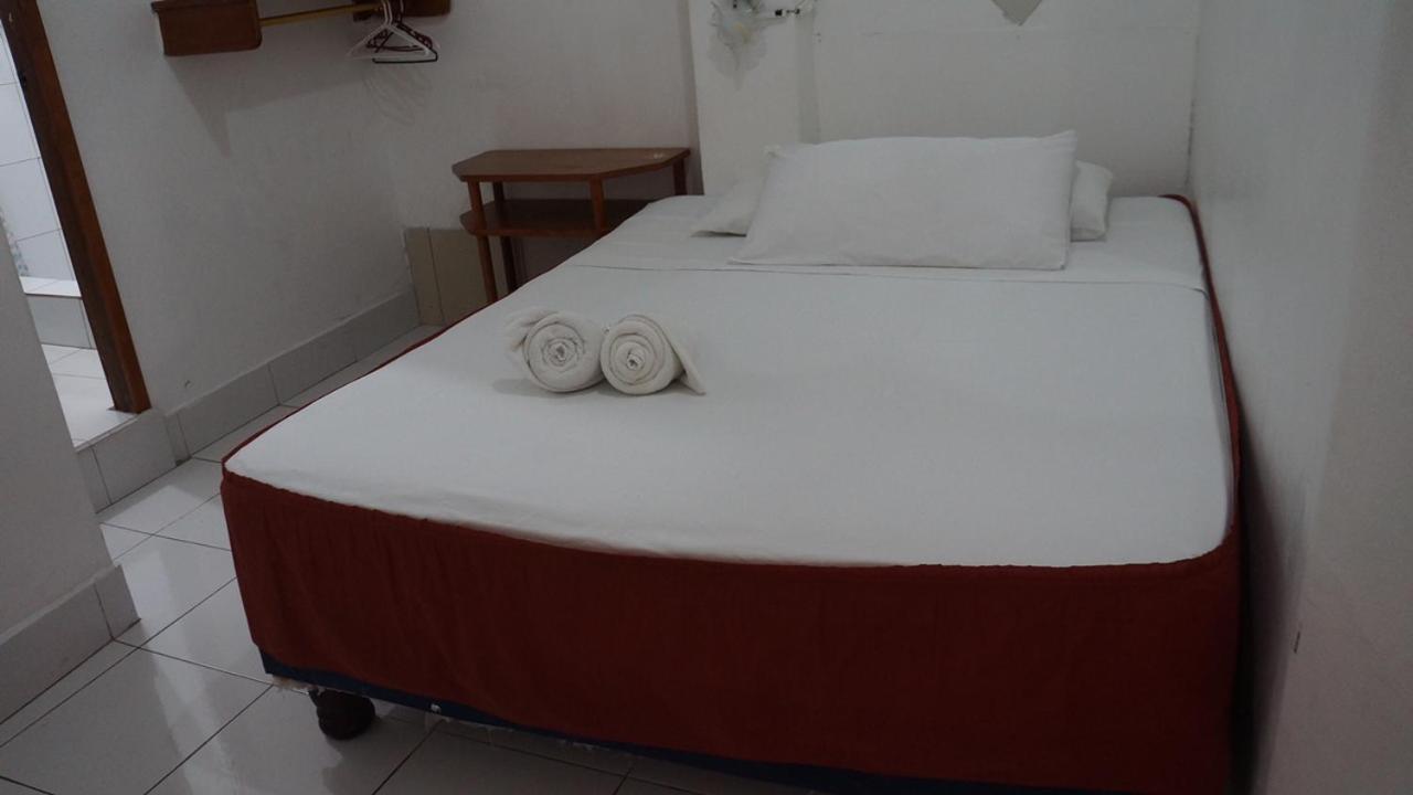 Hostal Marysol ปูแอร์โตอาโยรา ภายนอก รูปภาพ